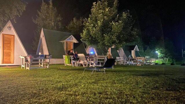 Una Kamp Hotell Bosanska Krupa Eksteriør bilde