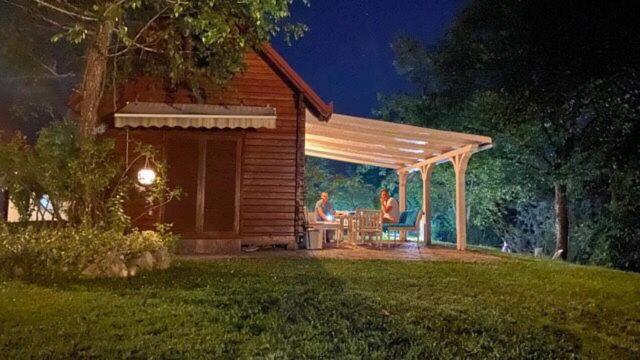Una Kamp Hotell Bosanska Krupa Eksteriør bilde